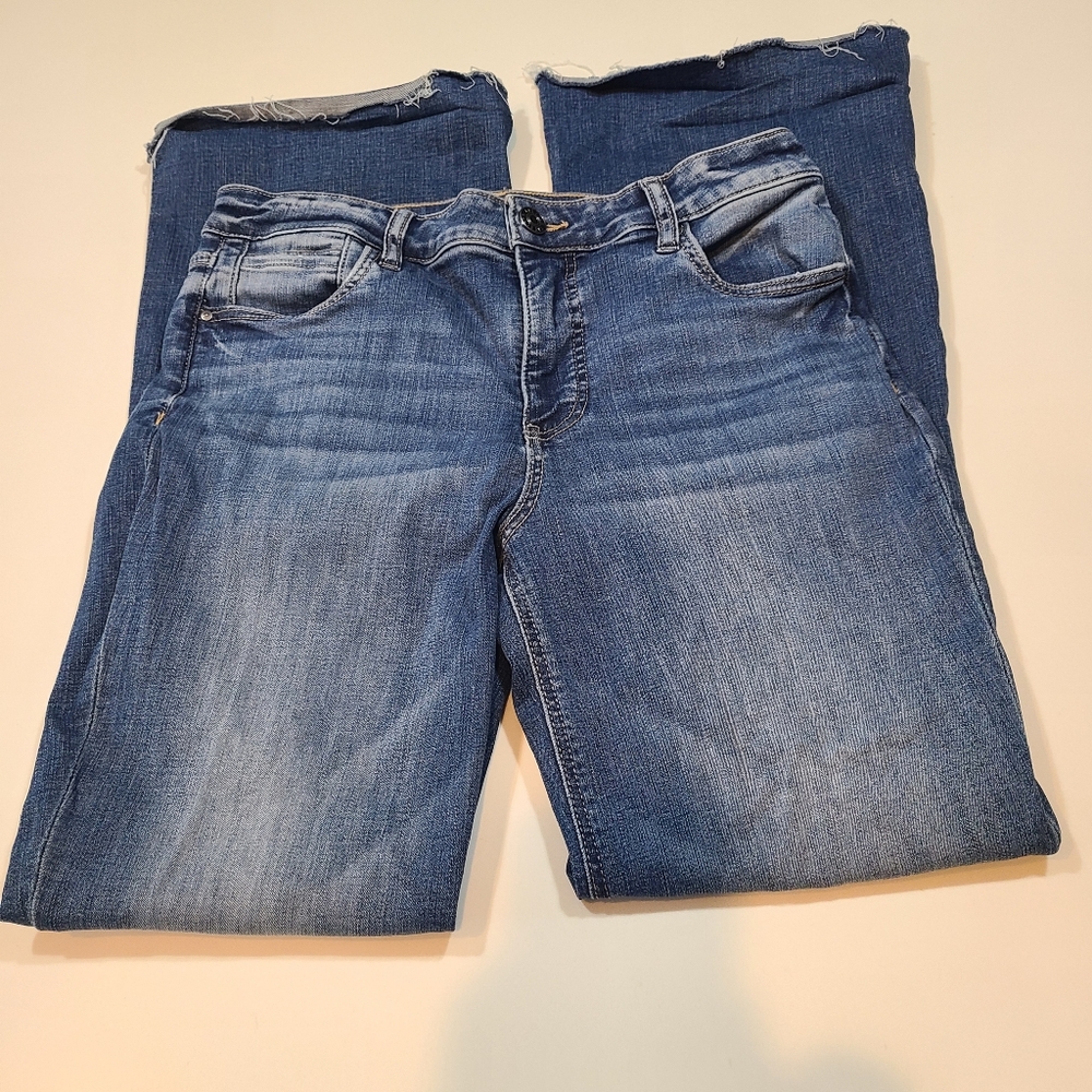 Kut from the Kloth Stella Fab Ab Flare High Rise Jeans in Size 8
